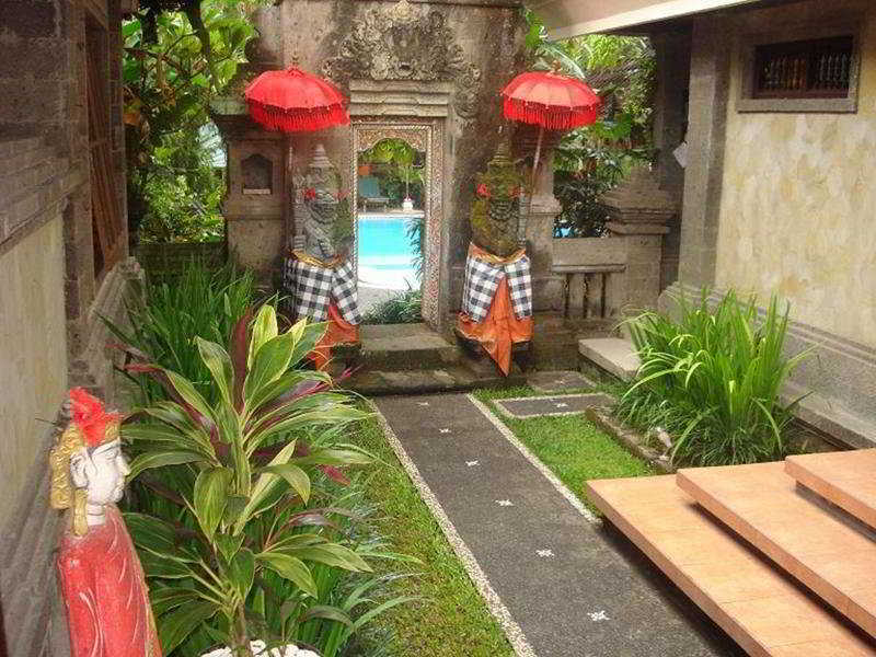 Puri Garden Hotel & Hostel Убуд Экстерьер фото